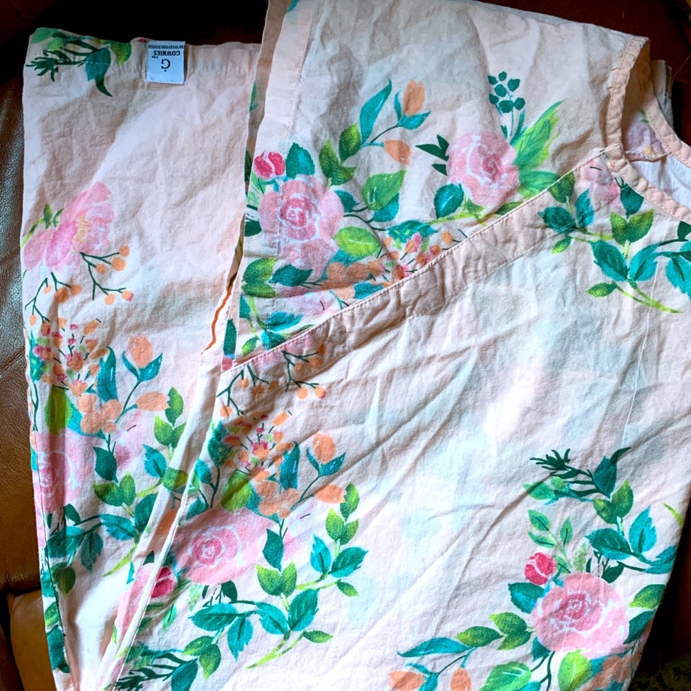 Gownies - Hospital/Birthing Gown. Maternity.